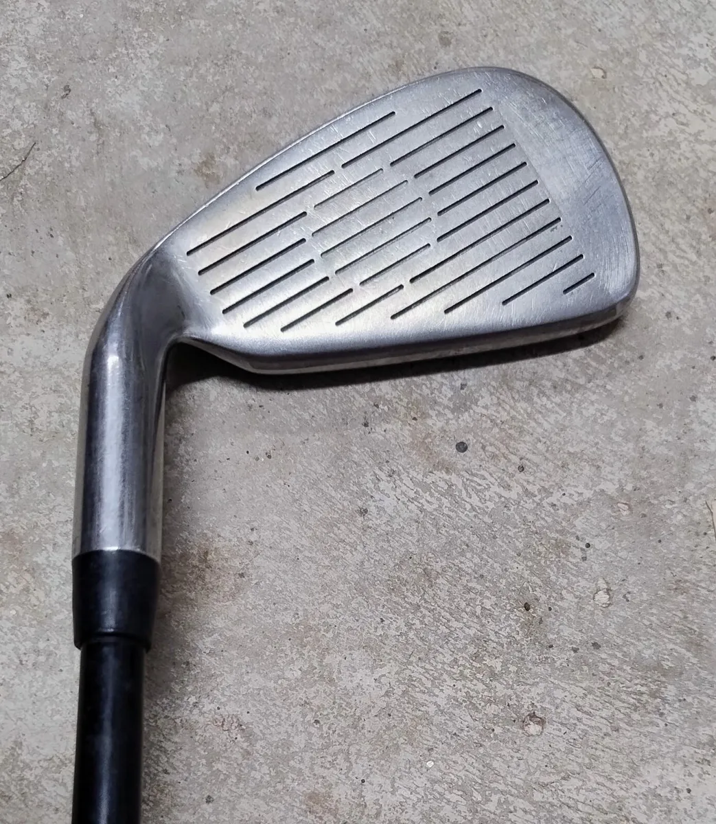 Infiriniti iron set 3-9 iron - Image 3