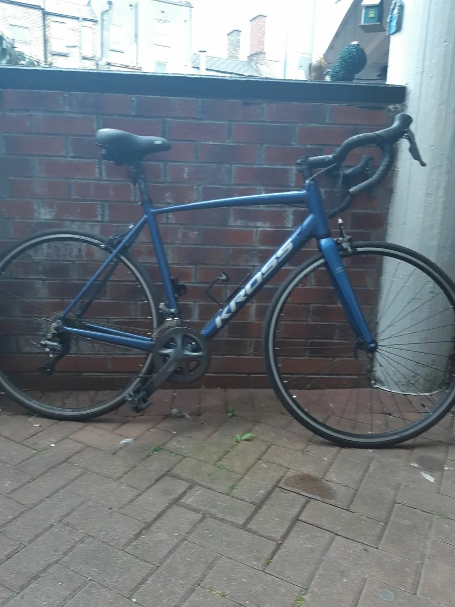 Road bike - Image 3