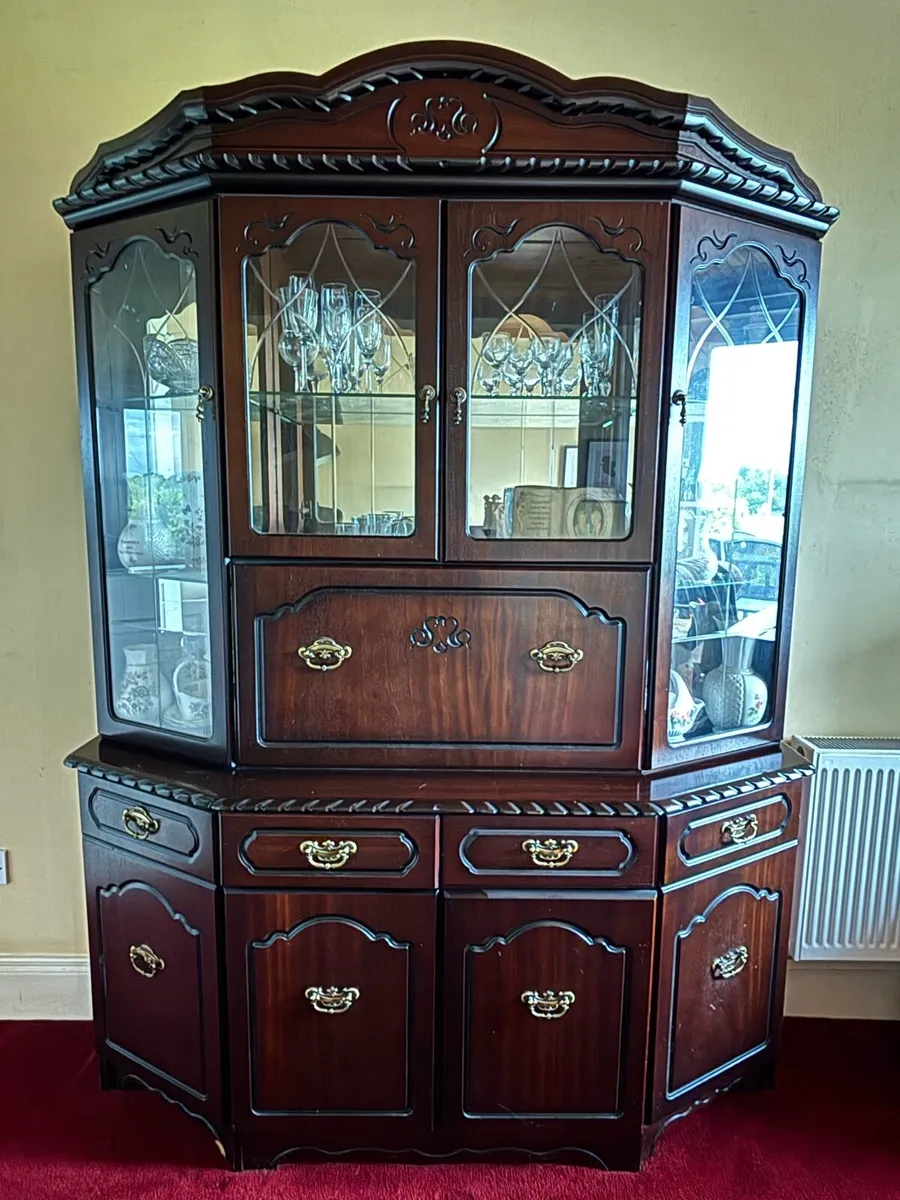 Vintage cabinet - Image 1