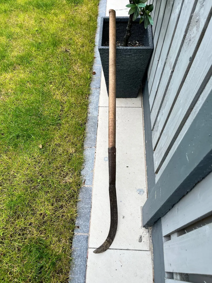 Very Old Slash Hook - Image 2