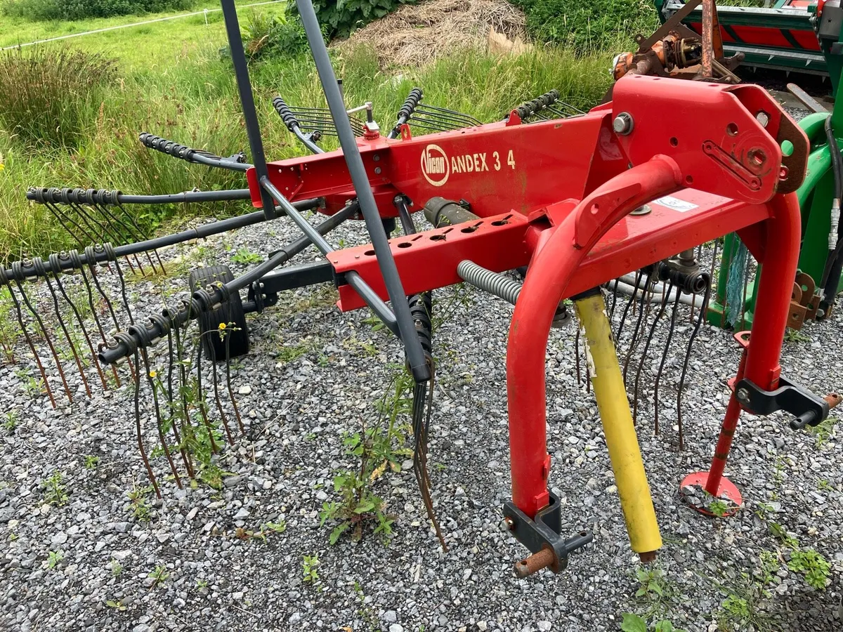 Vicon single rotor rake - Image 1