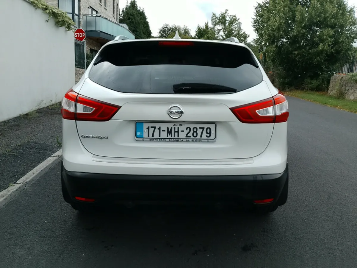 Nissan Qashqai 1.5 SV Premium '17 4DR - Image 4