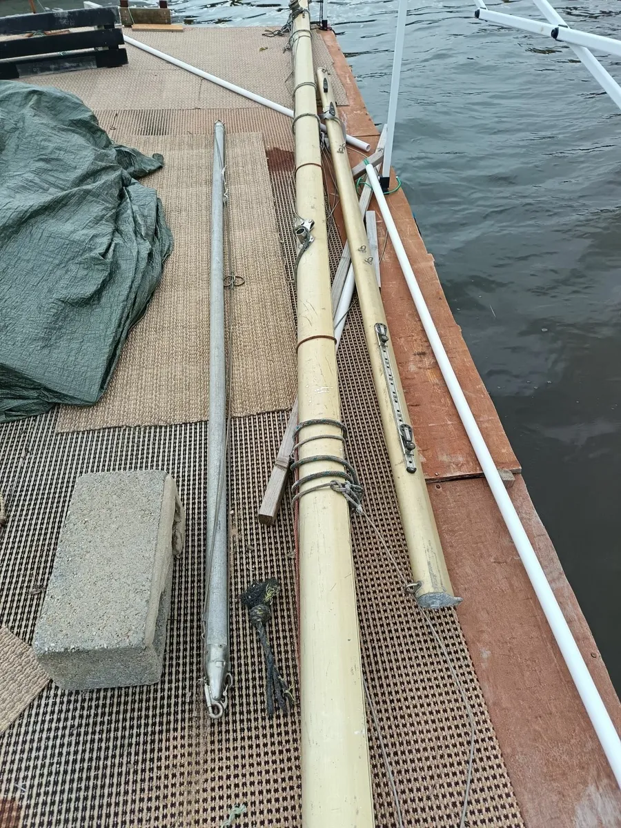Sailing boat mast 7.5 m mast with boom and rigging - Image 3