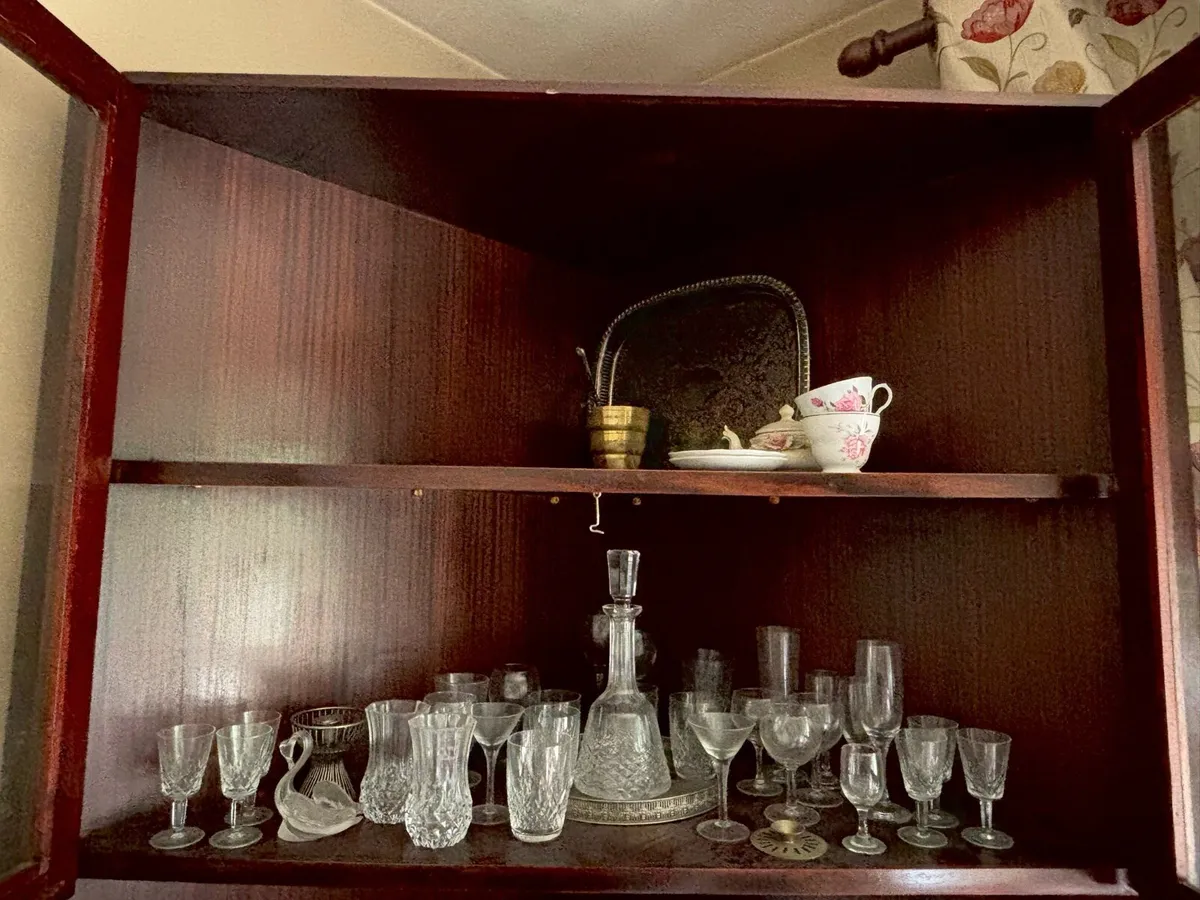 Vintage Cabinet - Image 2