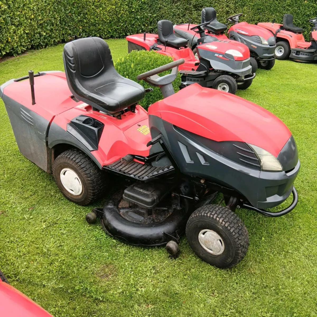 Castlegarden 22hp twin cylinder, 48" deck - Image 4