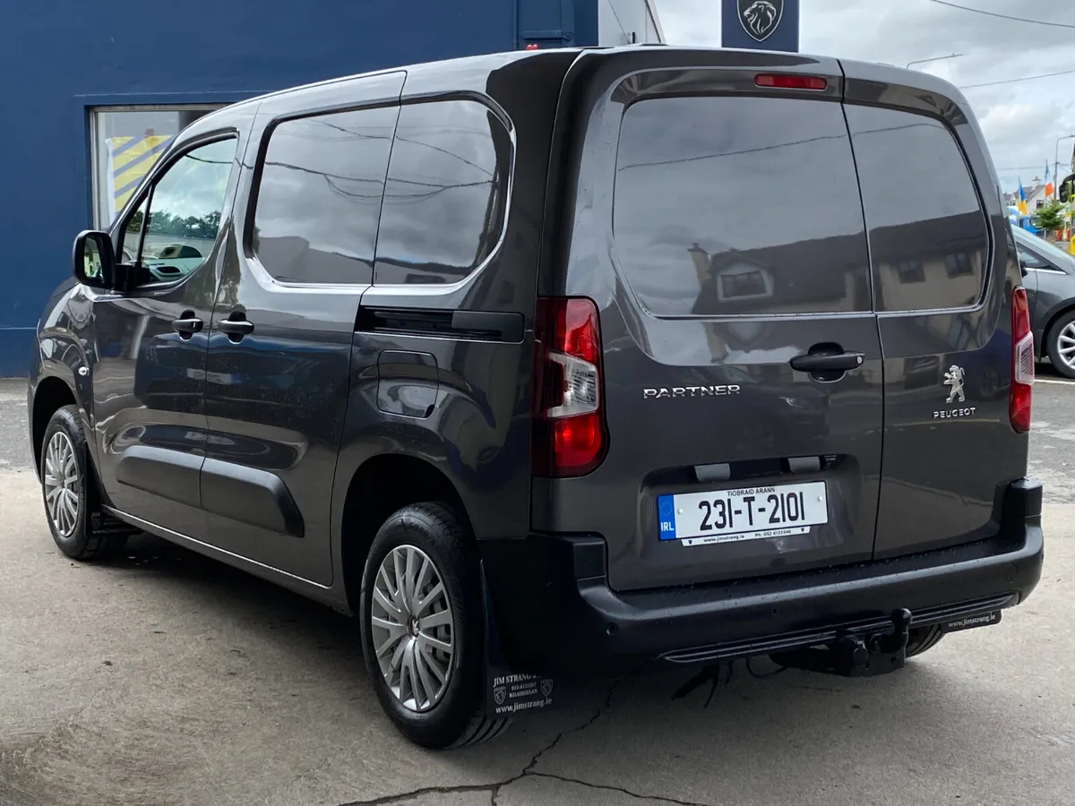 Peugeot Partner Professional Plus1.5 HDI 100 - Image 3