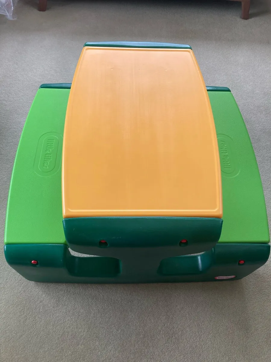 Kids Picnic Table - Image 1