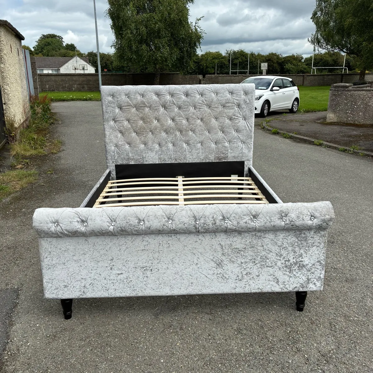5ft King Crushed Velvet 💎 Bed Frame - Image 1