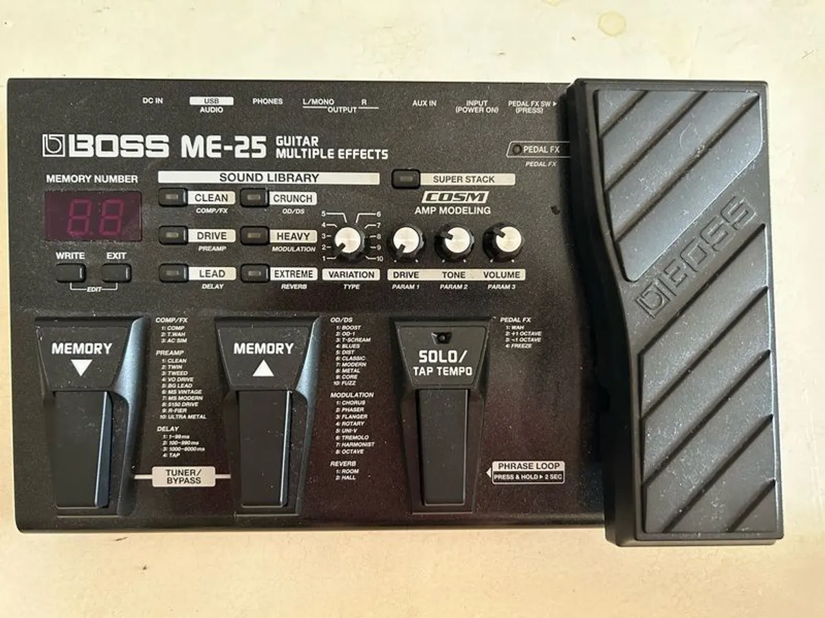 Boss ME -25