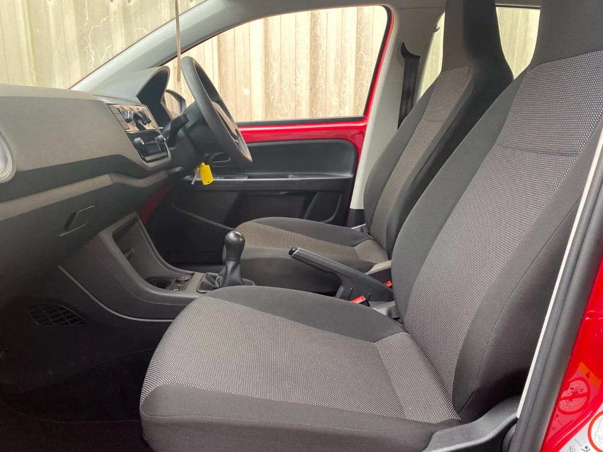Volkswagen up! 2018///VERY LOW KLMS//// - Image 4