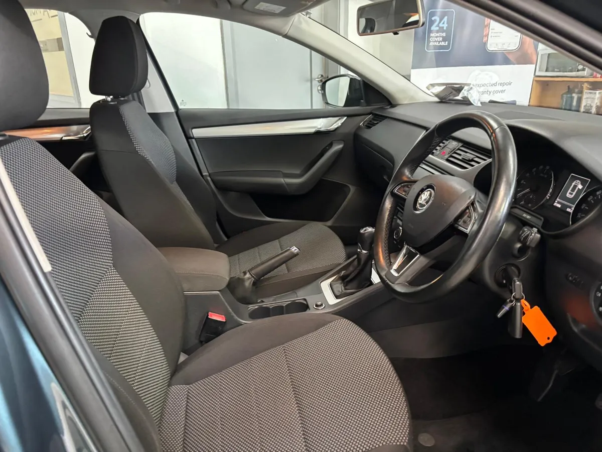 Skoda Octavia 2015. 1.6TDI AMBITION - Image 4