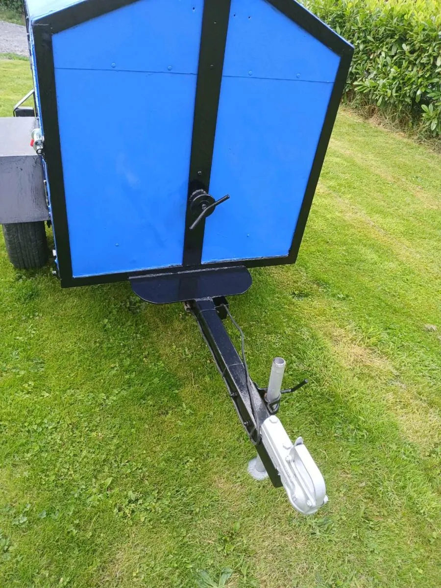 Dog trailer - Image 1
