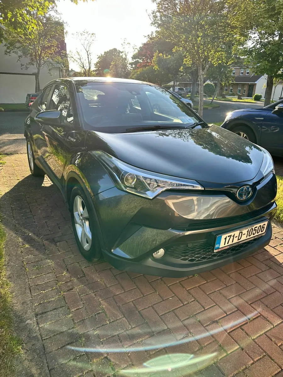 Toyota C-HR 2017 - Image 3