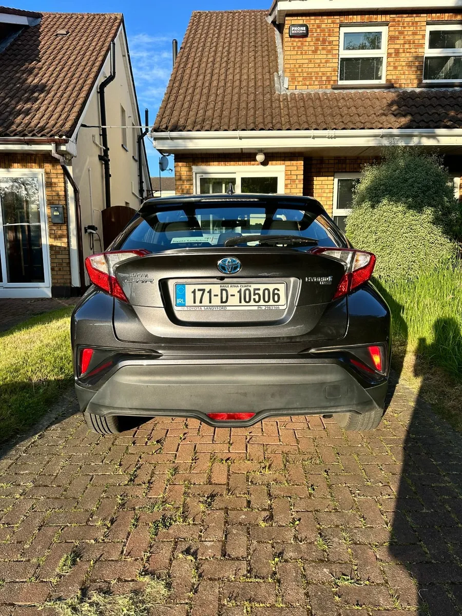 Toyota C-HR 2017 - Image 4