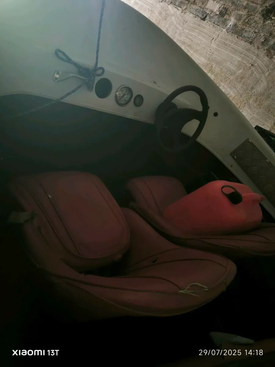Speed Boat and 50 hp outboard. - Image 3