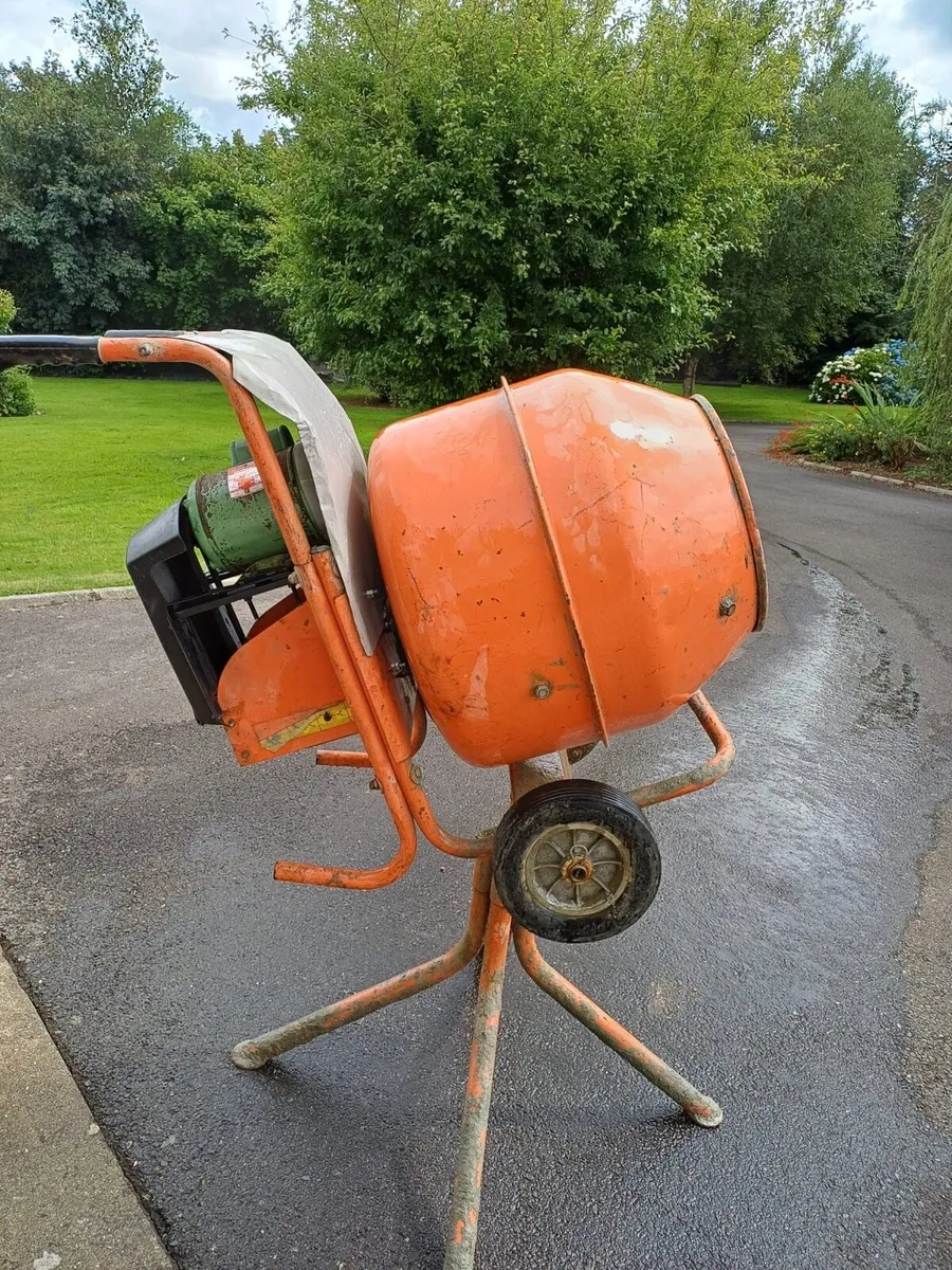 Cement Mixer - Image 1