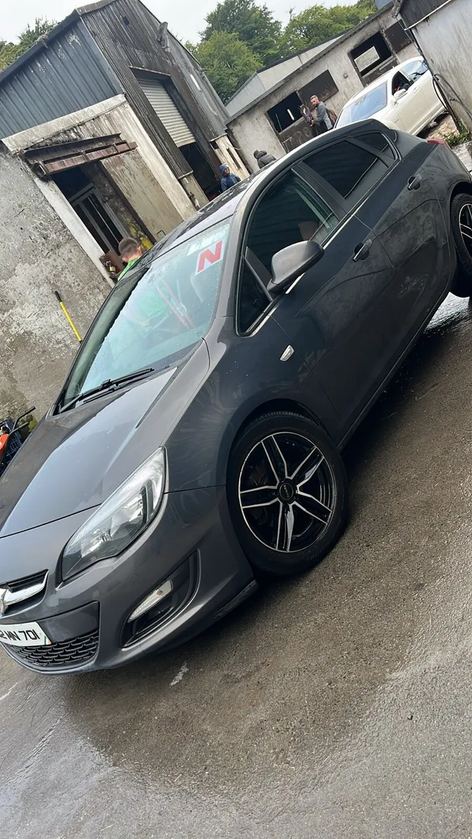 Vauxhall Astra - Image 4