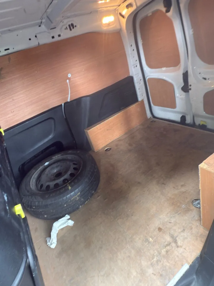 2021 Opel Combo – 3 Seater – 9250 VAT Inc - Image 3
