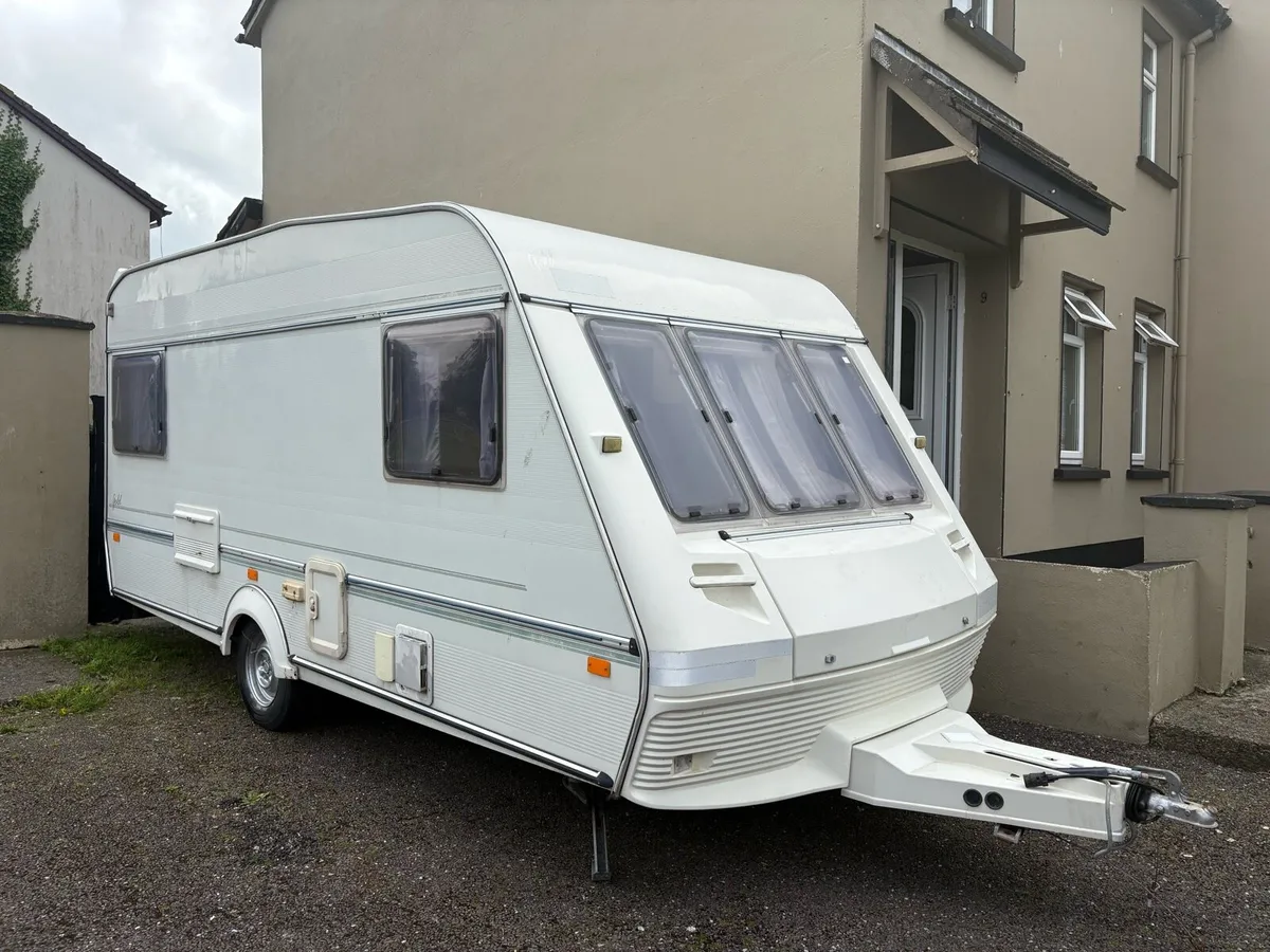 Ace orbit caravan - Image 1