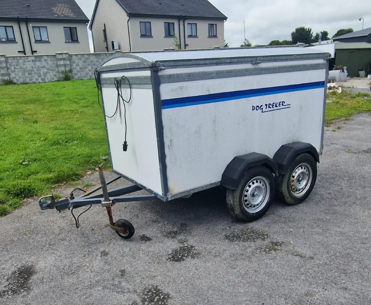 Dog Trailer - Image 1