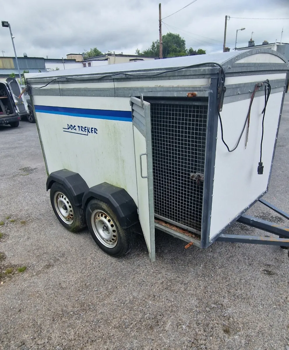 Dog Trailer - Image 2