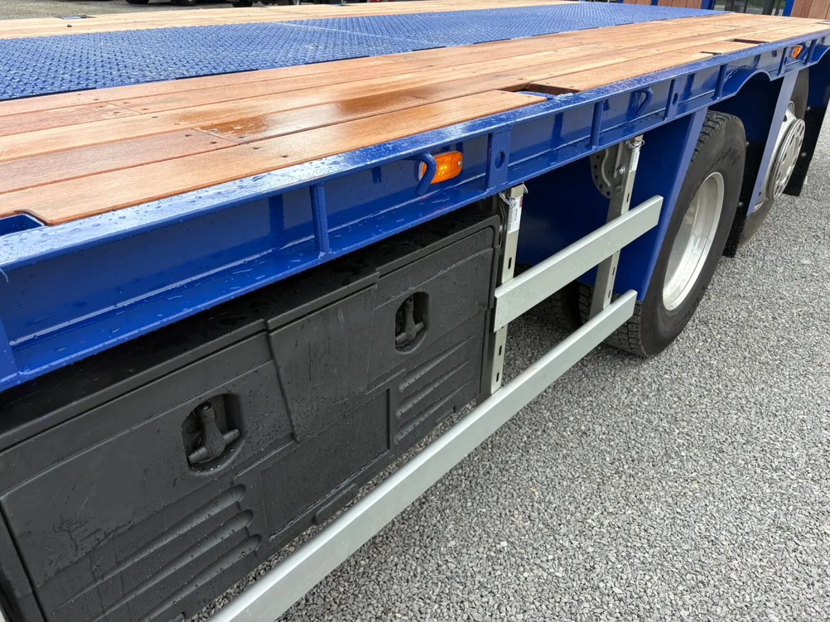 Scania R450 6x2 29ft Beavertail body - Image 4
