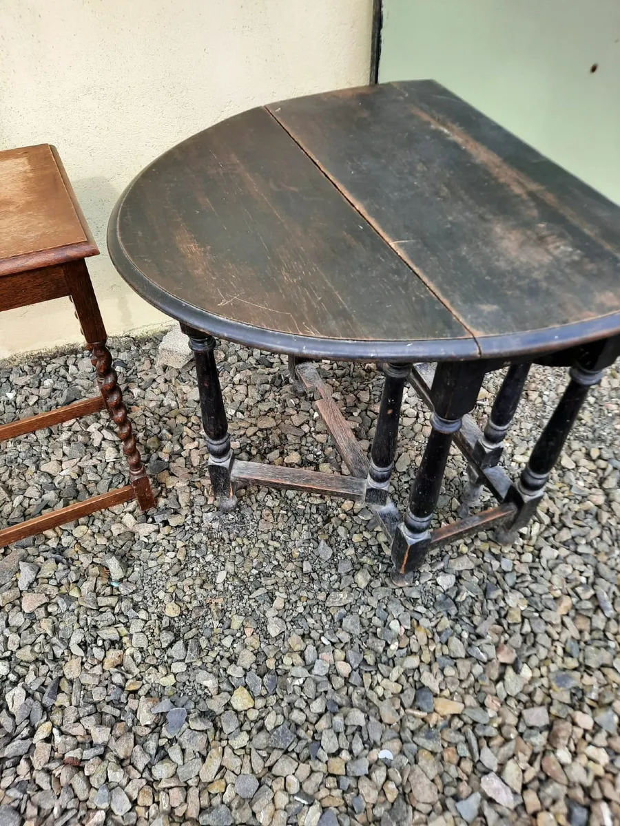 Vintage table - Image 1