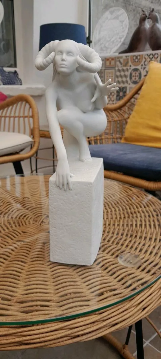 Aries zodiac figurine - Image 3