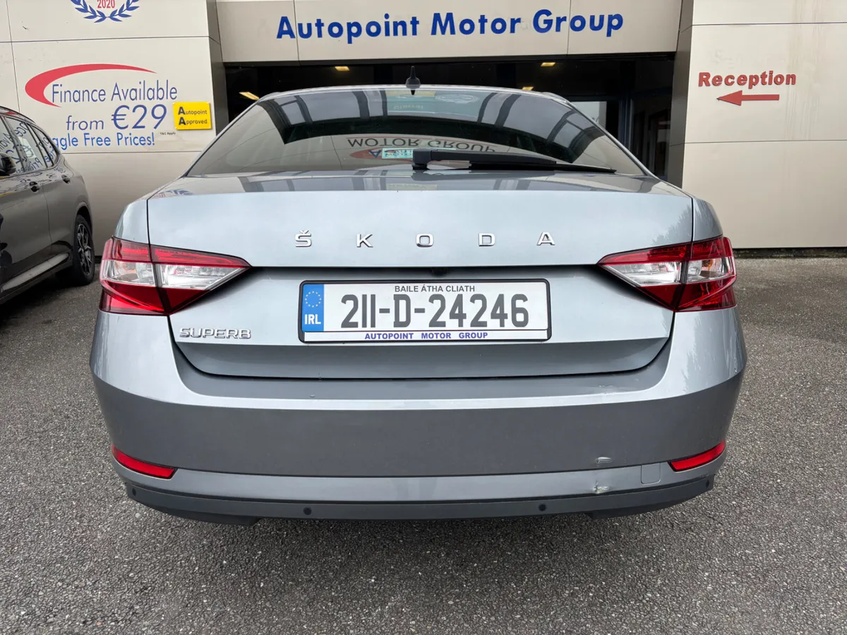 2.0 TDI STYLE (150bhp) - SAVE 2000eur - Image 4
