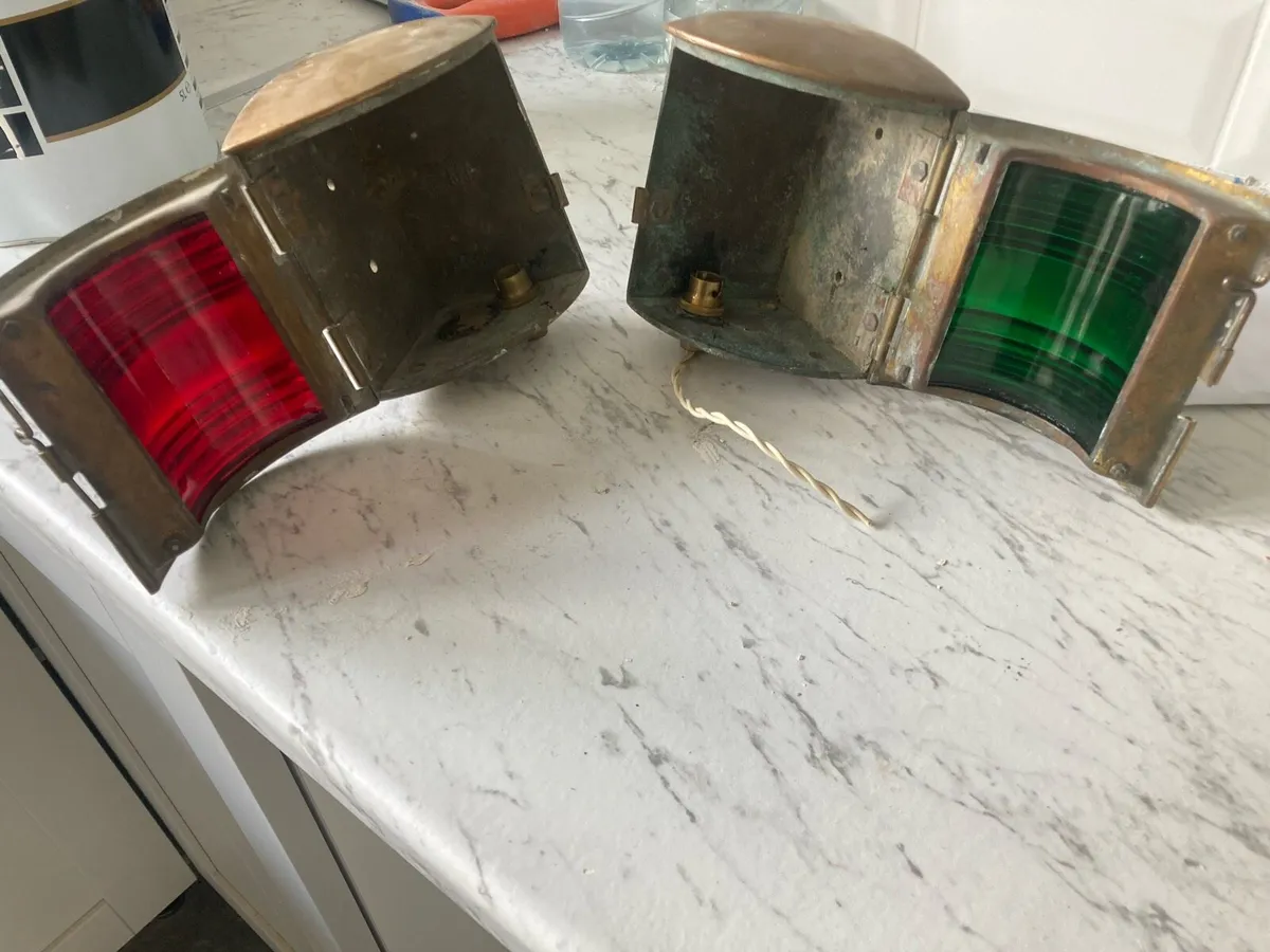 Antique lights - Image 1