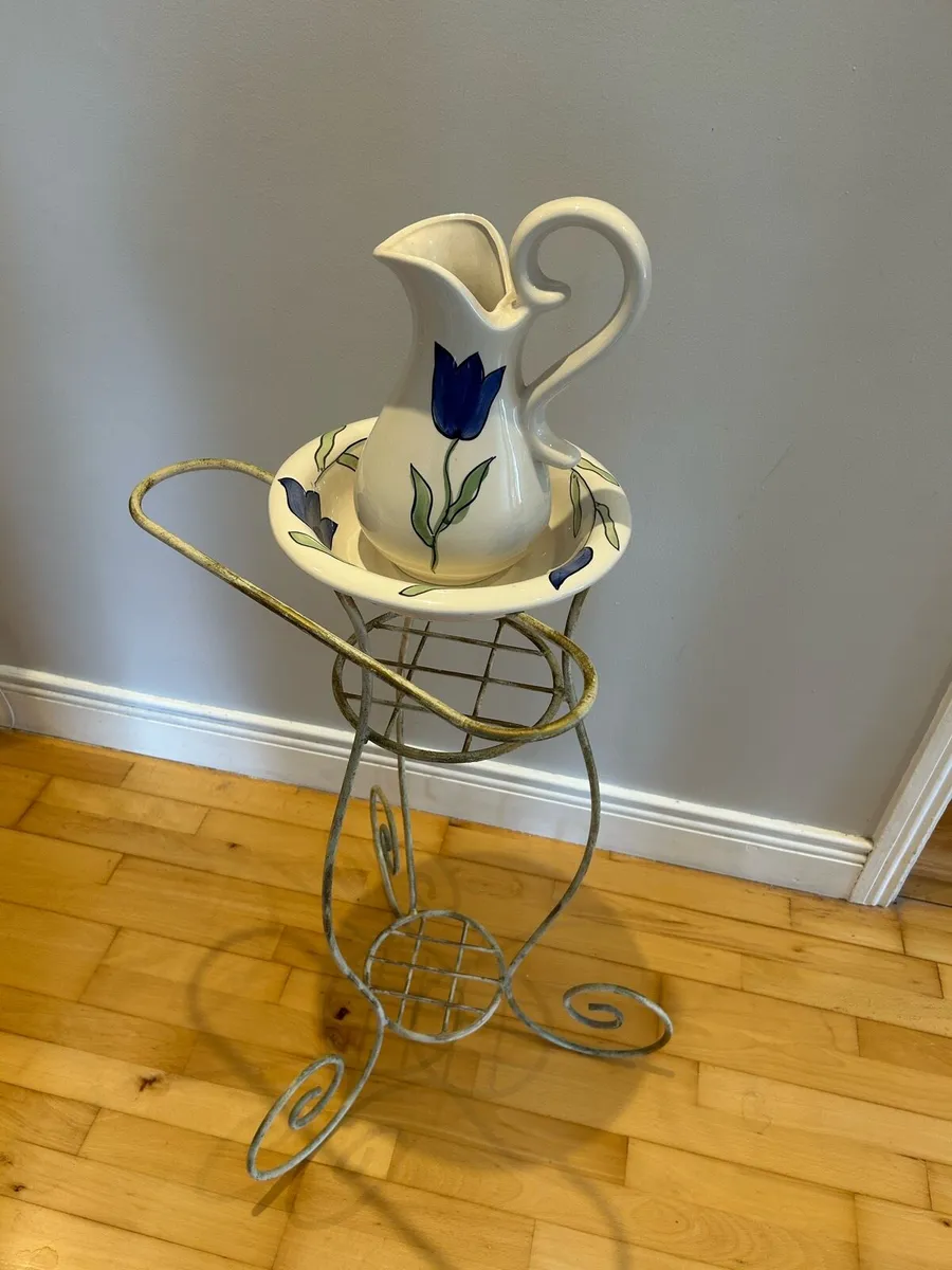 Antique pitcher and basin set with metal stand - Image 4