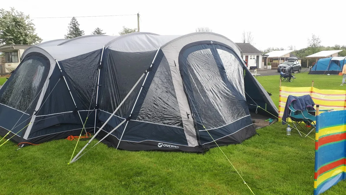 Family tent - Image 1