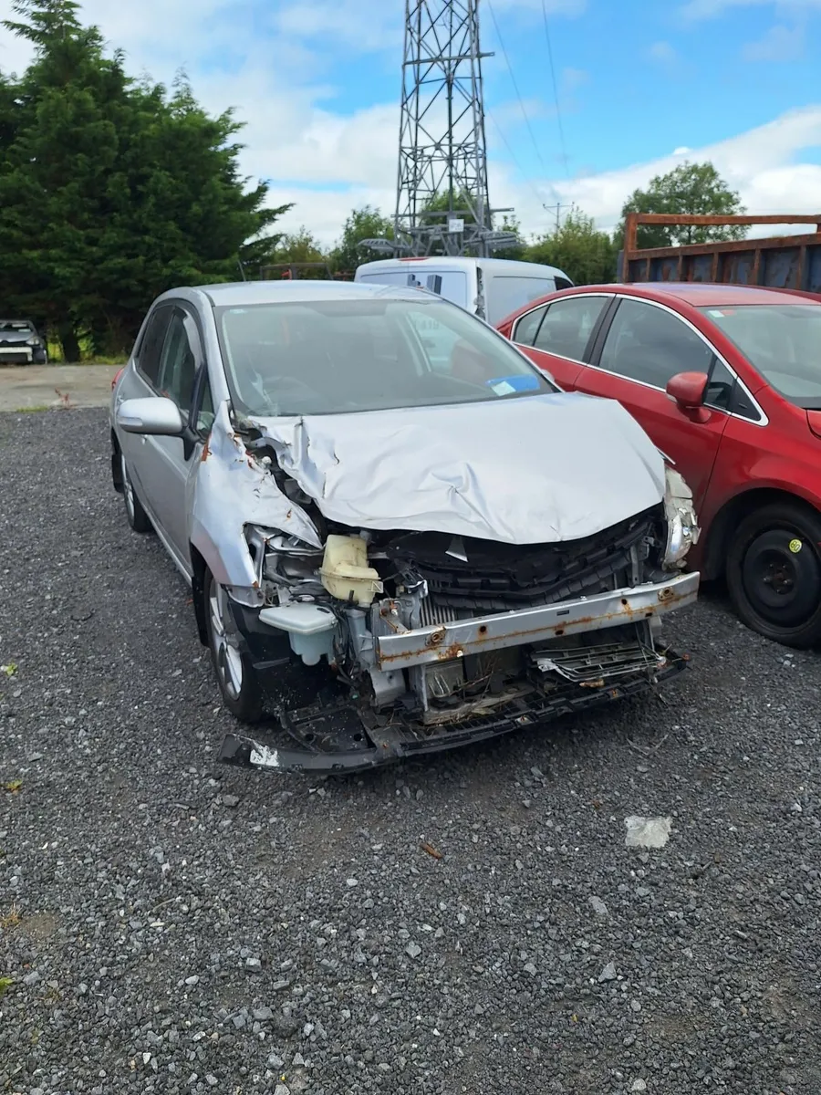 Selection  of toyota  for spares - Image 2