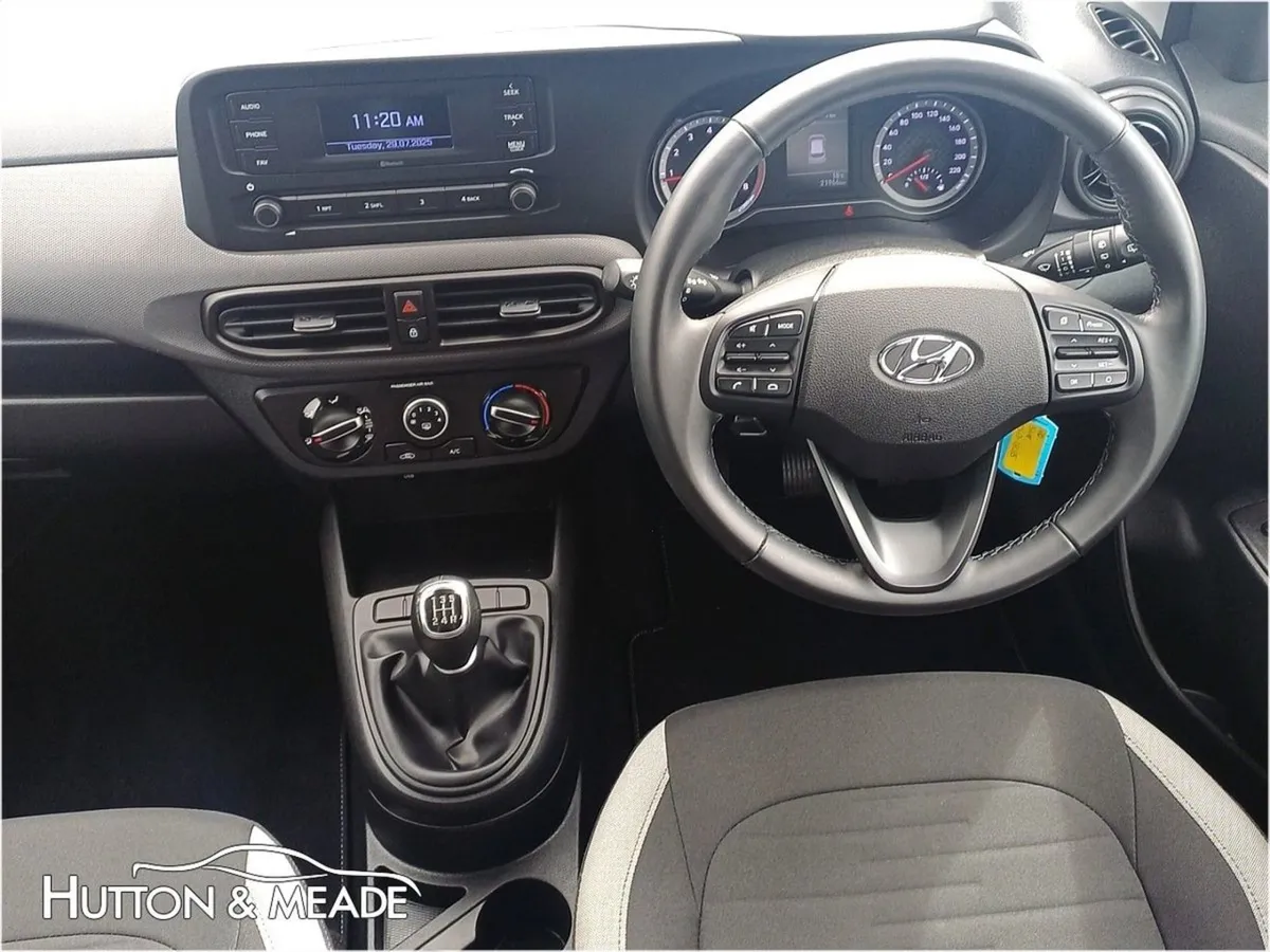 Hyundai i10 Delux 1.0 Petrol 5dr - Image 4