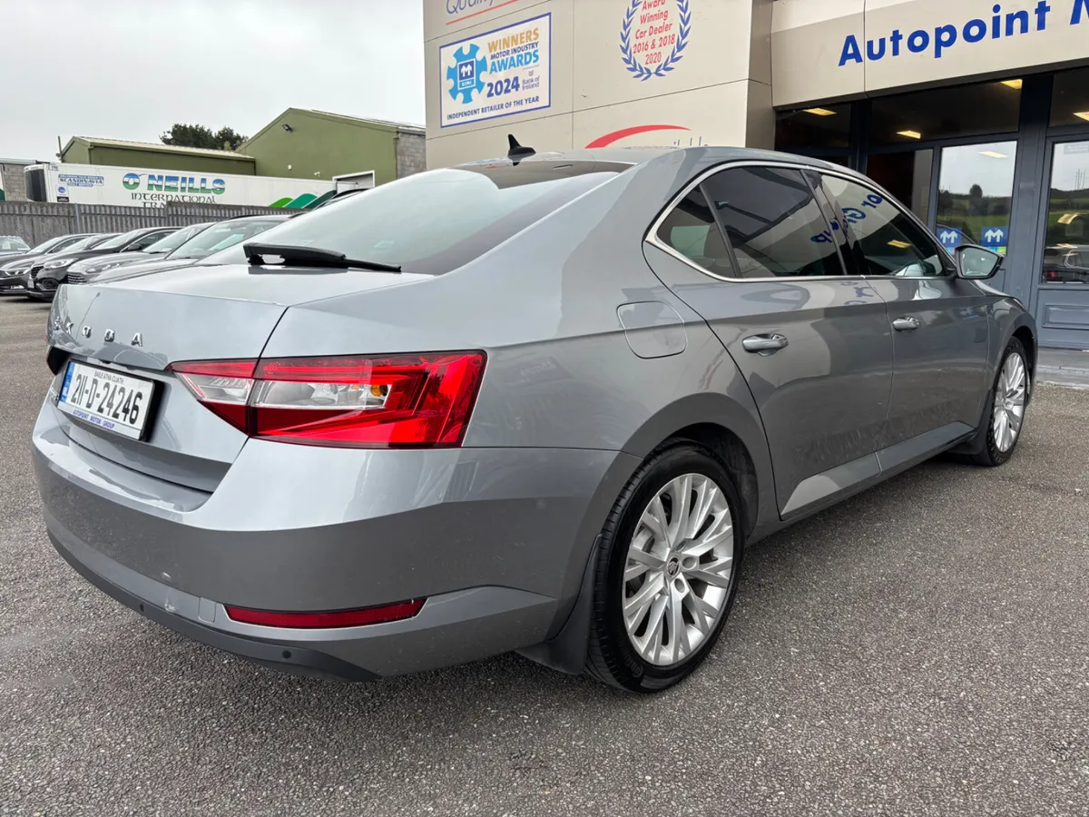 2.0 TDI STYLE (150bhp) - SAVE 2000eur - Image 2