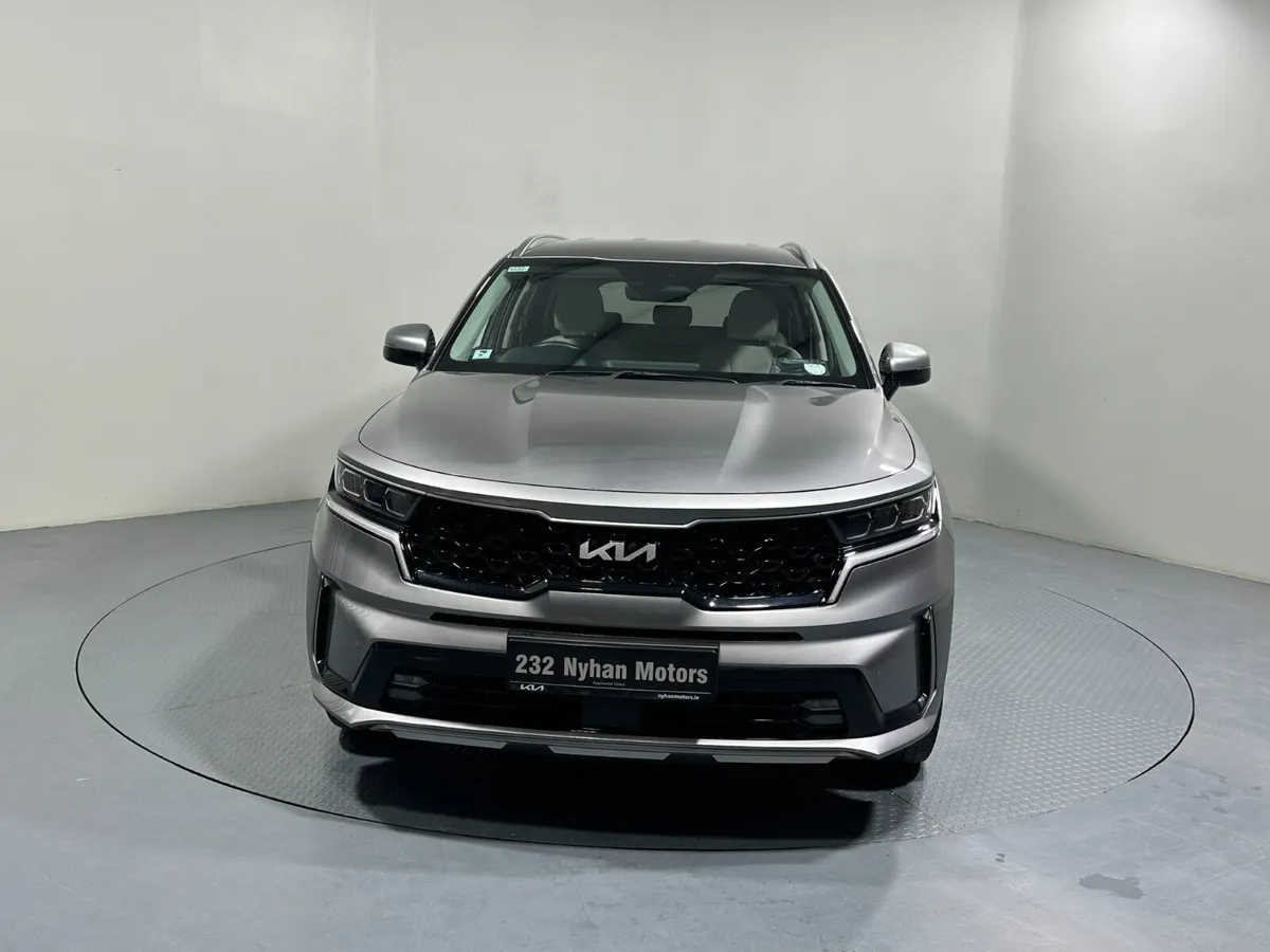 Kia Sorento K3 4x4 Plug In Hybrid 232 - Image 3