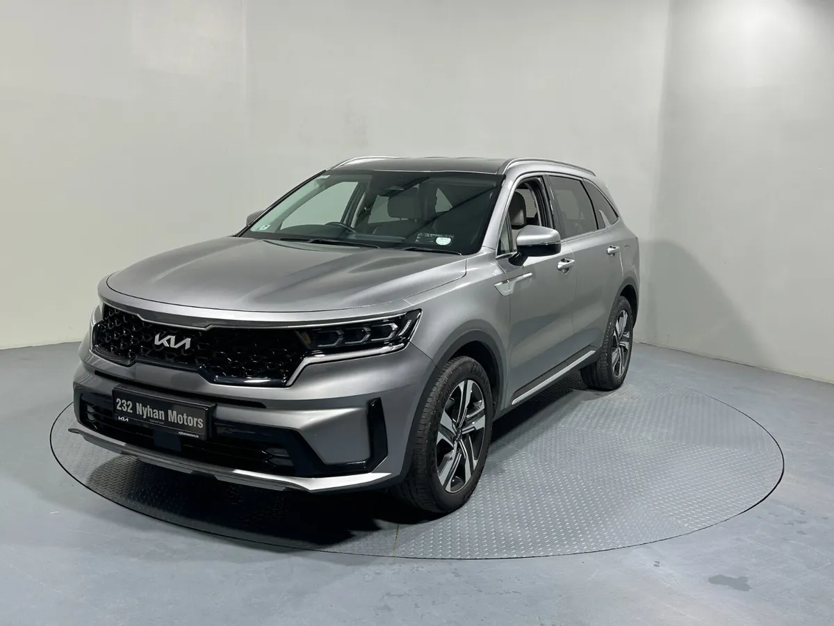 Kia Sorento K3 4x4 Plug In Hybrid 232 - Image 4