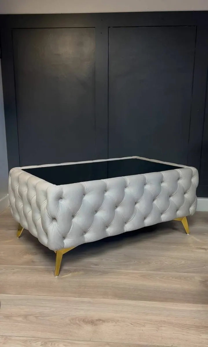 Chesterfield coffe table 83x63x45cm - Image 2