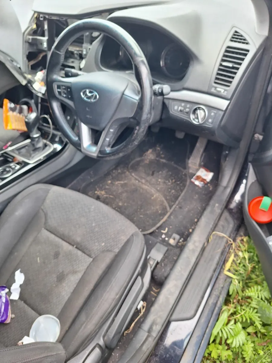 I40 hyundai  for spares - Image 2