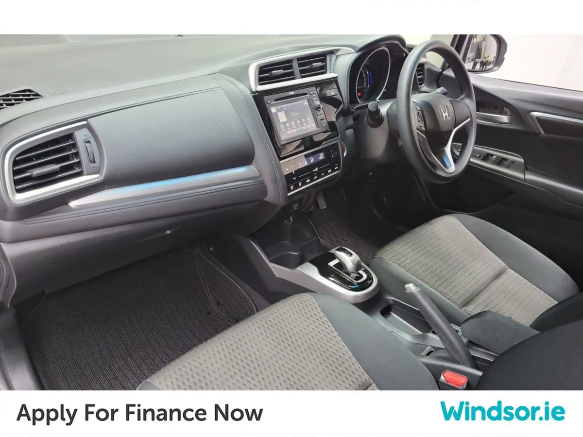 Honda Fit FIT Daa-gp5 Hybrid 5DR Auto - Image 4