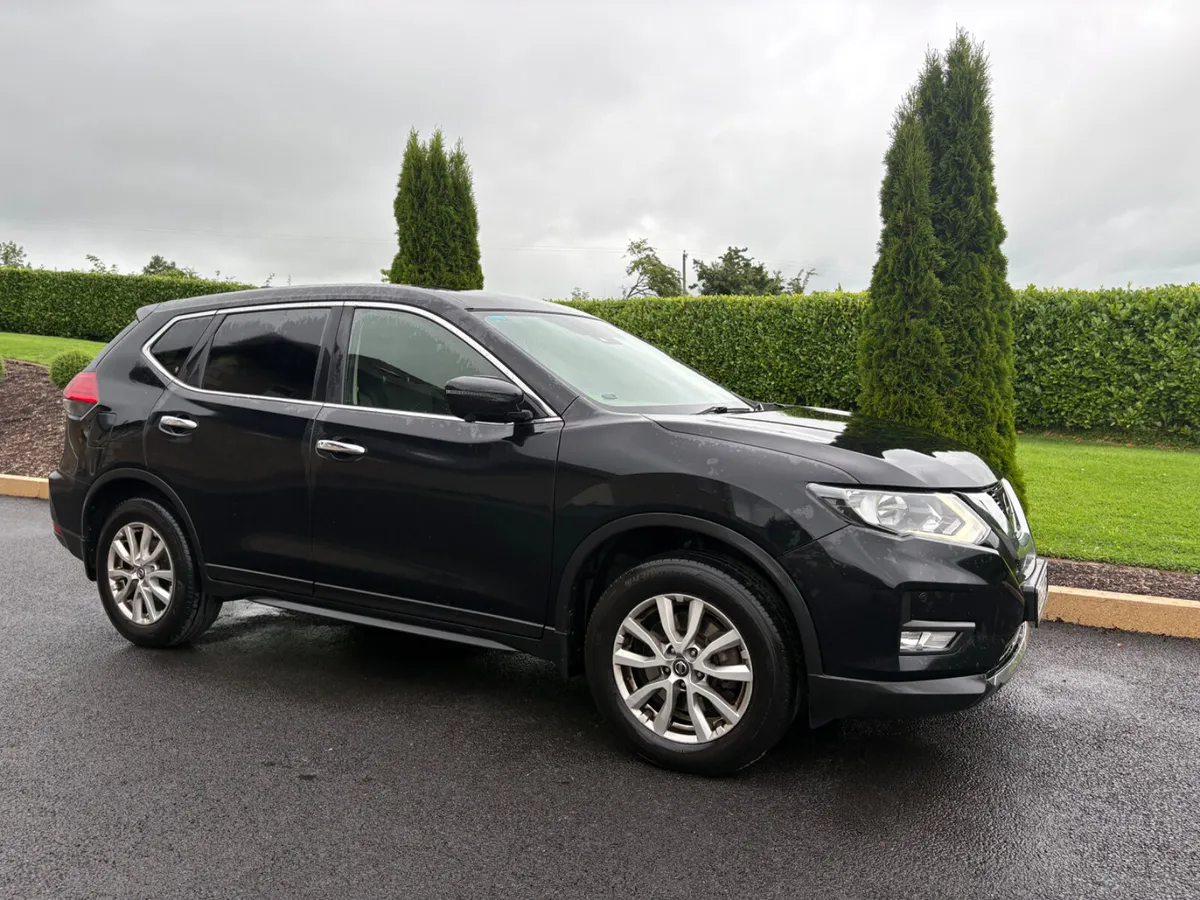Nissan X-Trail 2018 7 Setter - Image 1