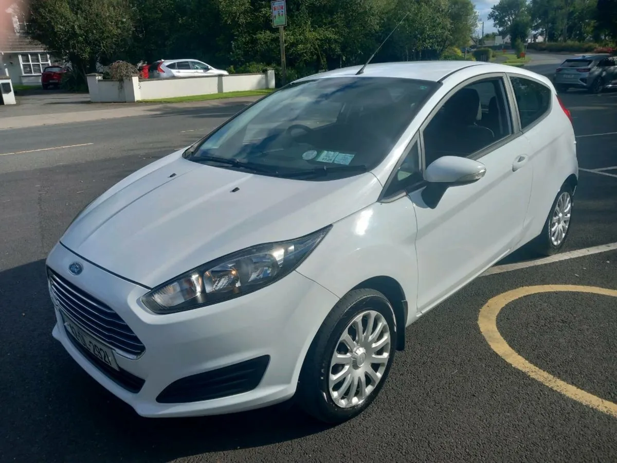Ford Fiesta Style 1242cc 3dr - Image 1