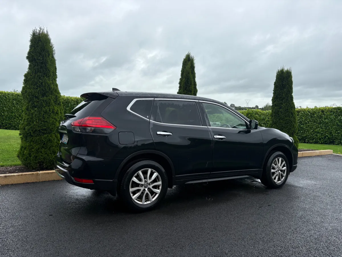 Nissan X-Trail 2018 7 Setter - Image 3