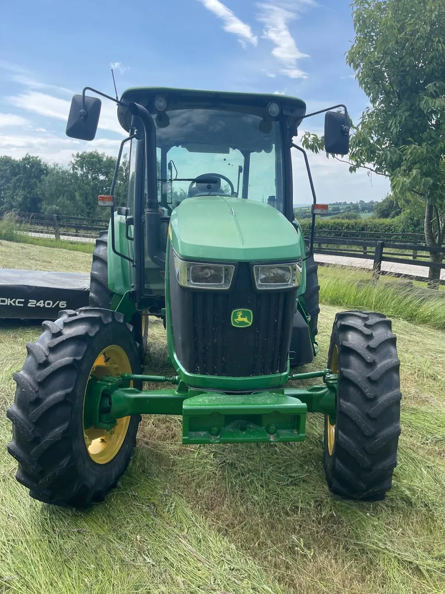 John Deere 5075M - Image 1