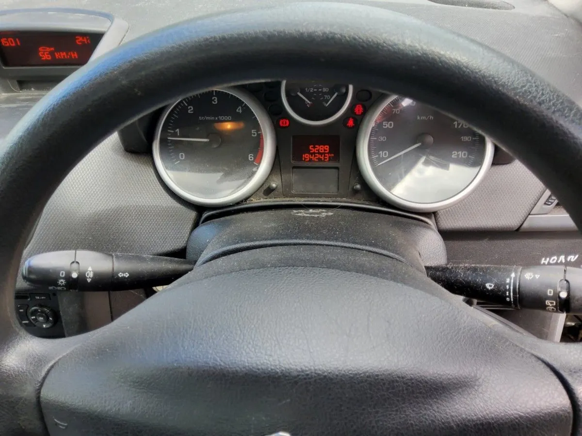 Peugeot 207 1.4 HDI 70 bhp Access - Image 3