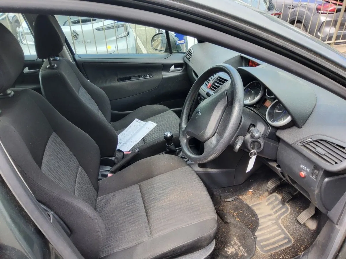 Peugeot 207 1.4 HDI 70 bhp Access - Image 4