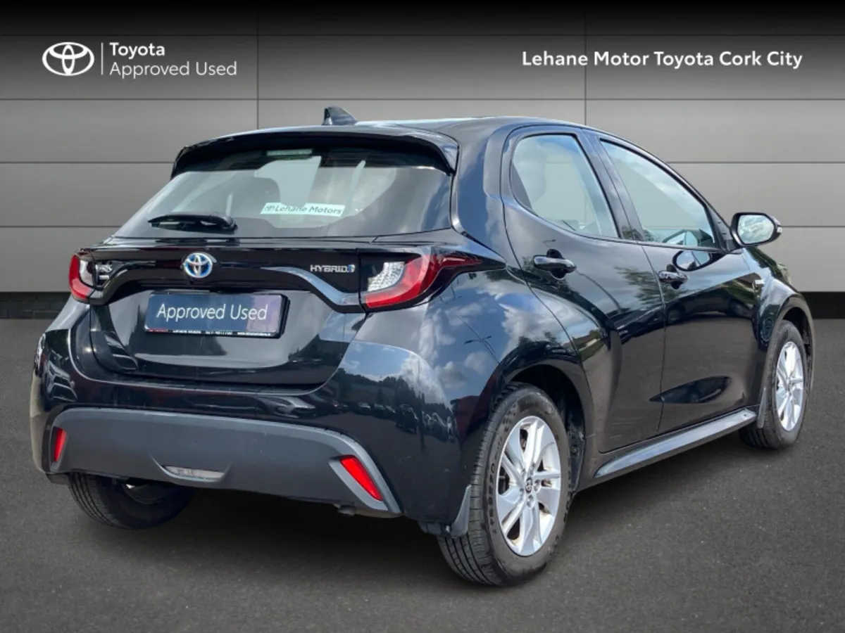 Toyota Yaris HYBRID LUNA 4DR AUTO - Image 2