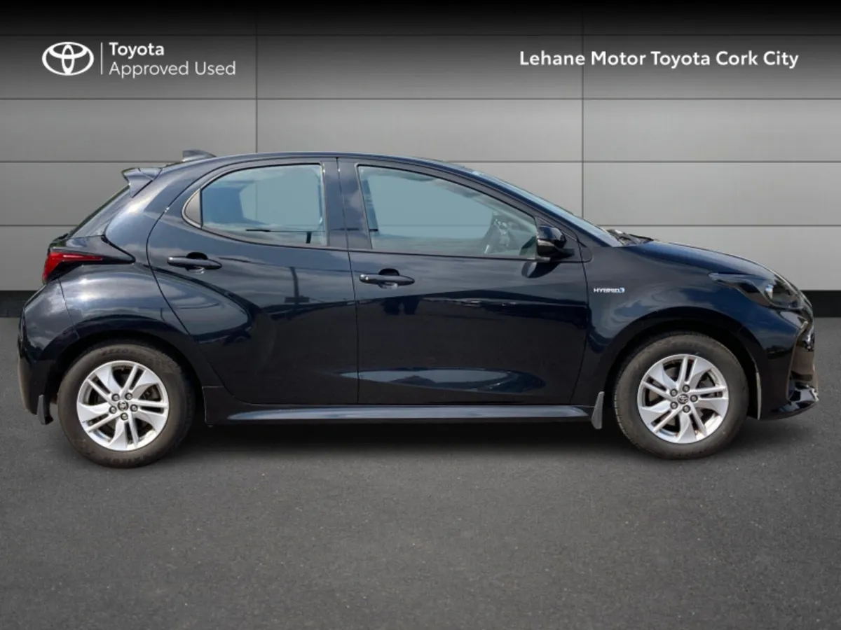 Toyota Yaris HYBRID LUNA 4DR AUTO - Image 3