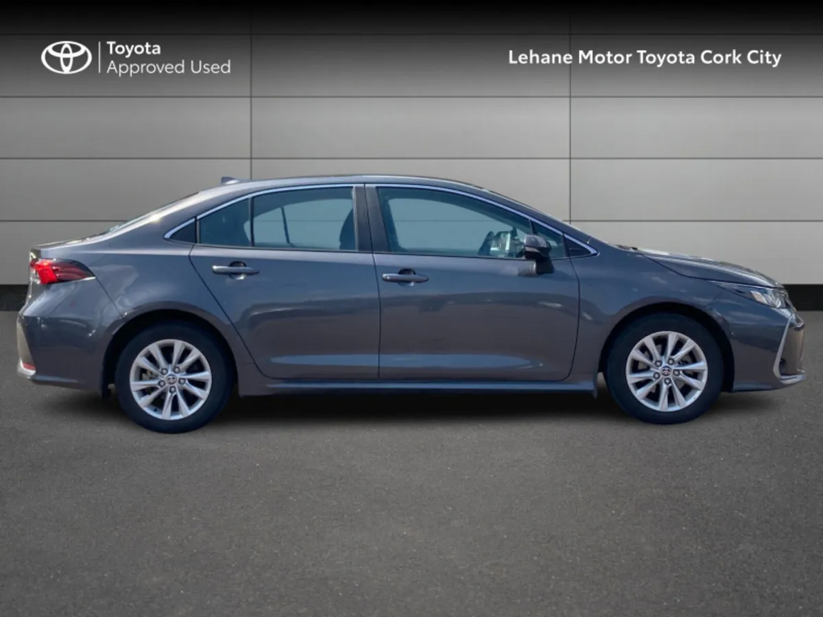 Toyota Corolla COROLLA LUNA SALOON - Image 3