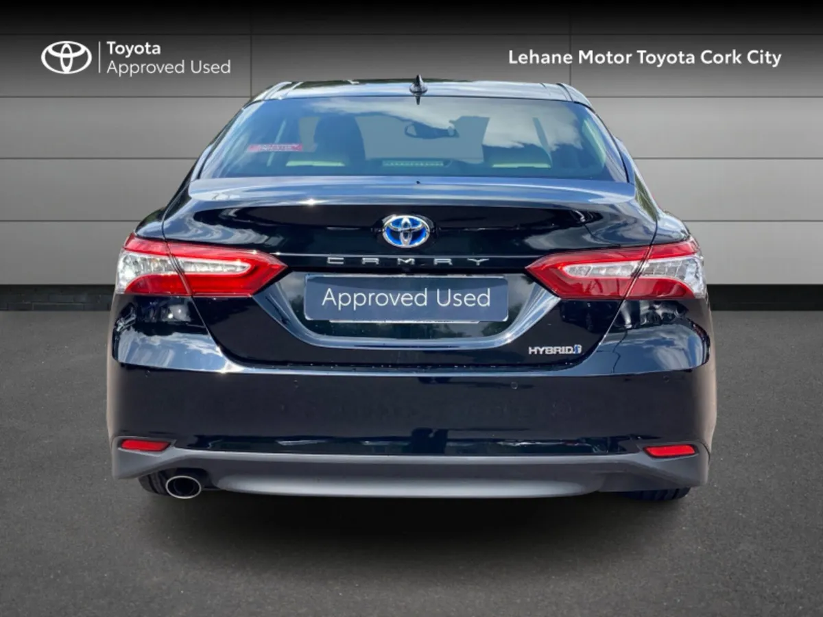 Toyota Camry HYBRID PLATINUM 4DR AUTO - Image 4